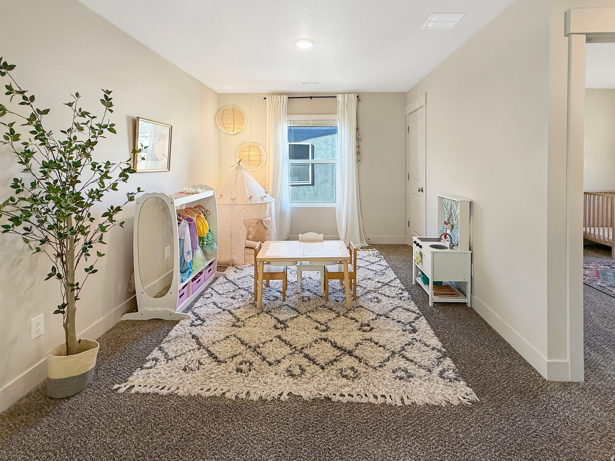 MAPLETON VILLAGE - Residential