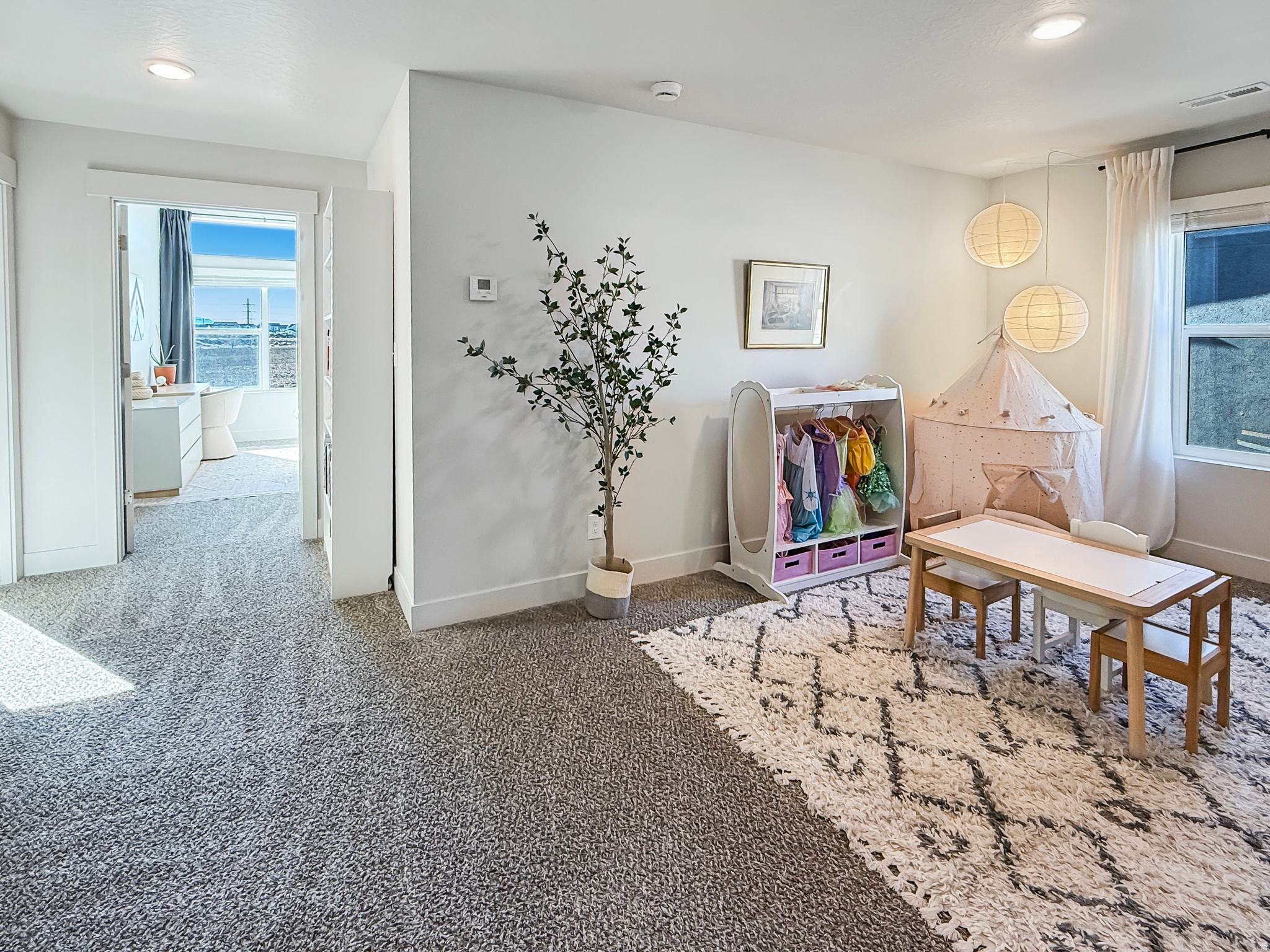 MAPLETON VILLAGE - Residential