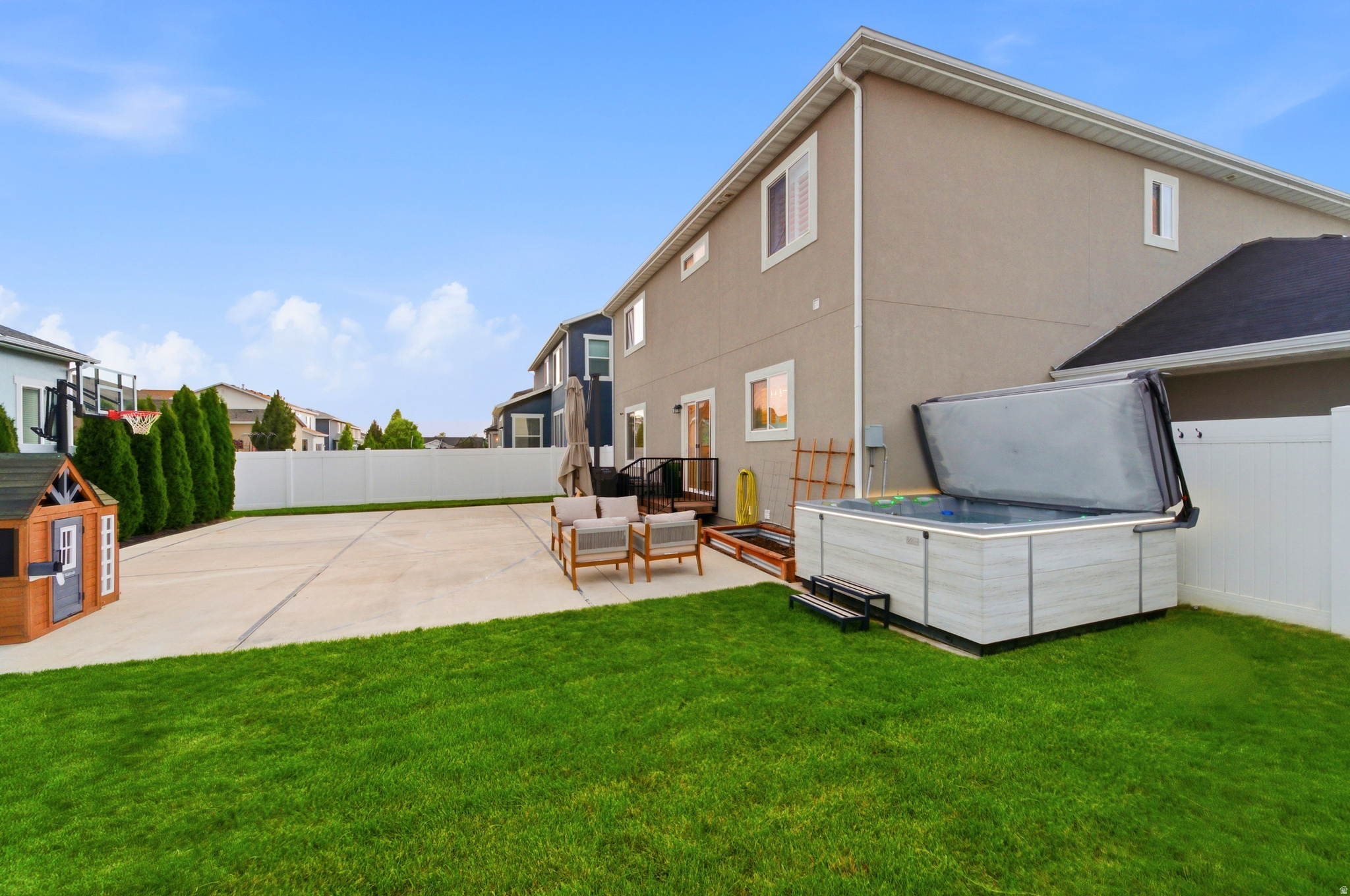 WILLOWS - Residential