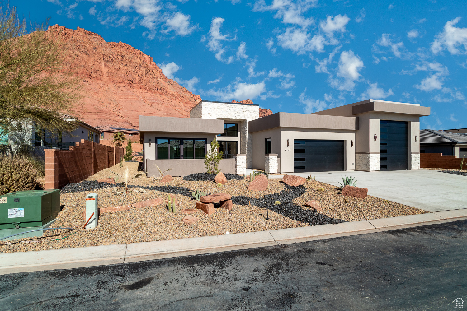 253 E 300, Ivins, Utah image 40