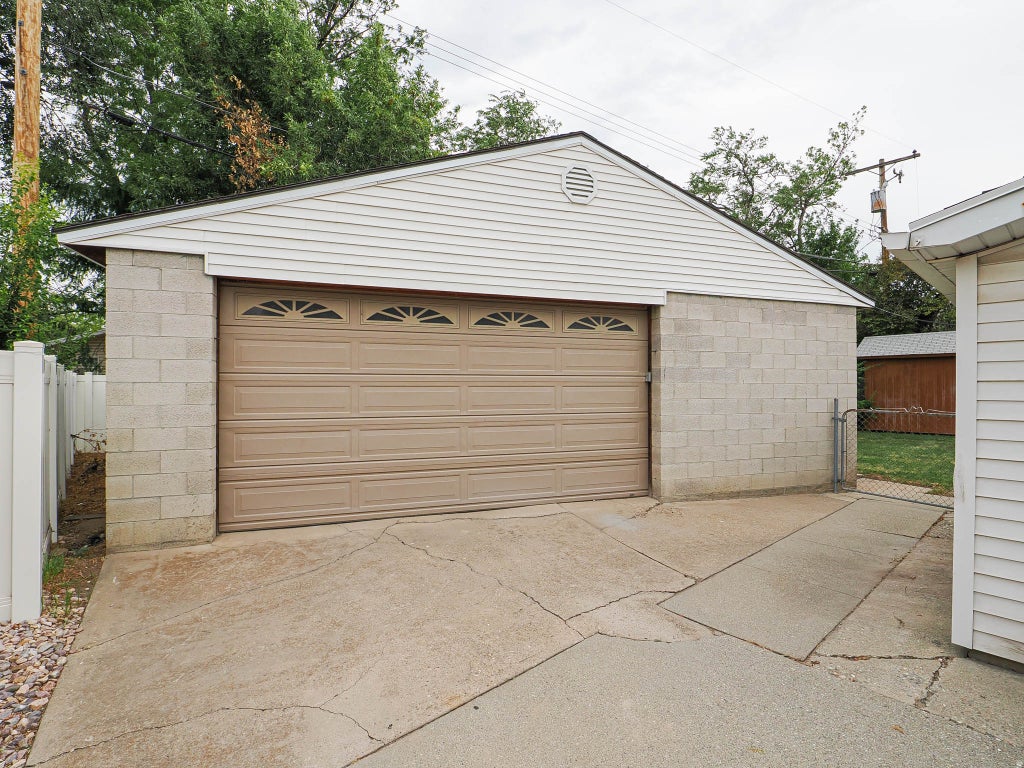 Photo of 1254 W DUPONT AVE N, Salt Lake City, UT 84116 (MLS # 2185225)