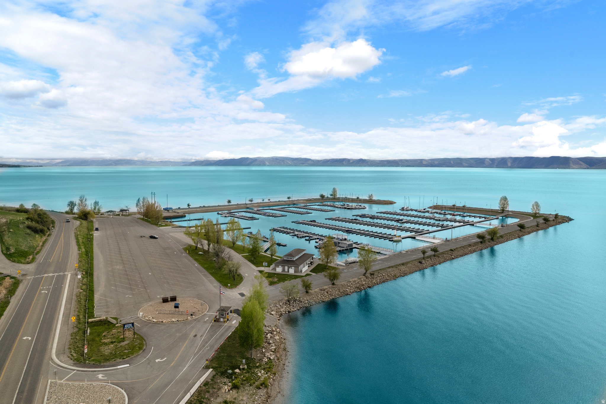 PARADISE PARKWAY - Residential