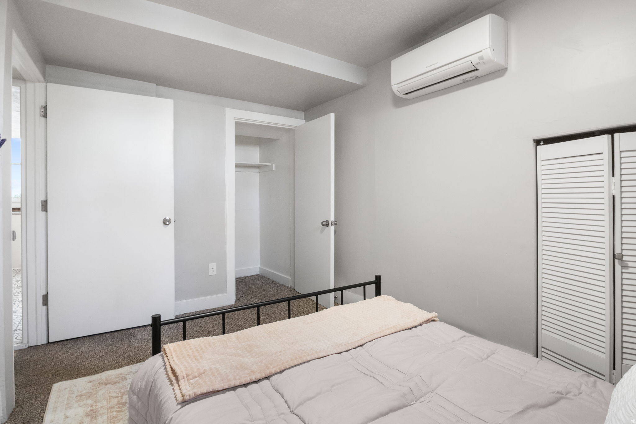 CAITHNESS CONDOMINIUM - Residential