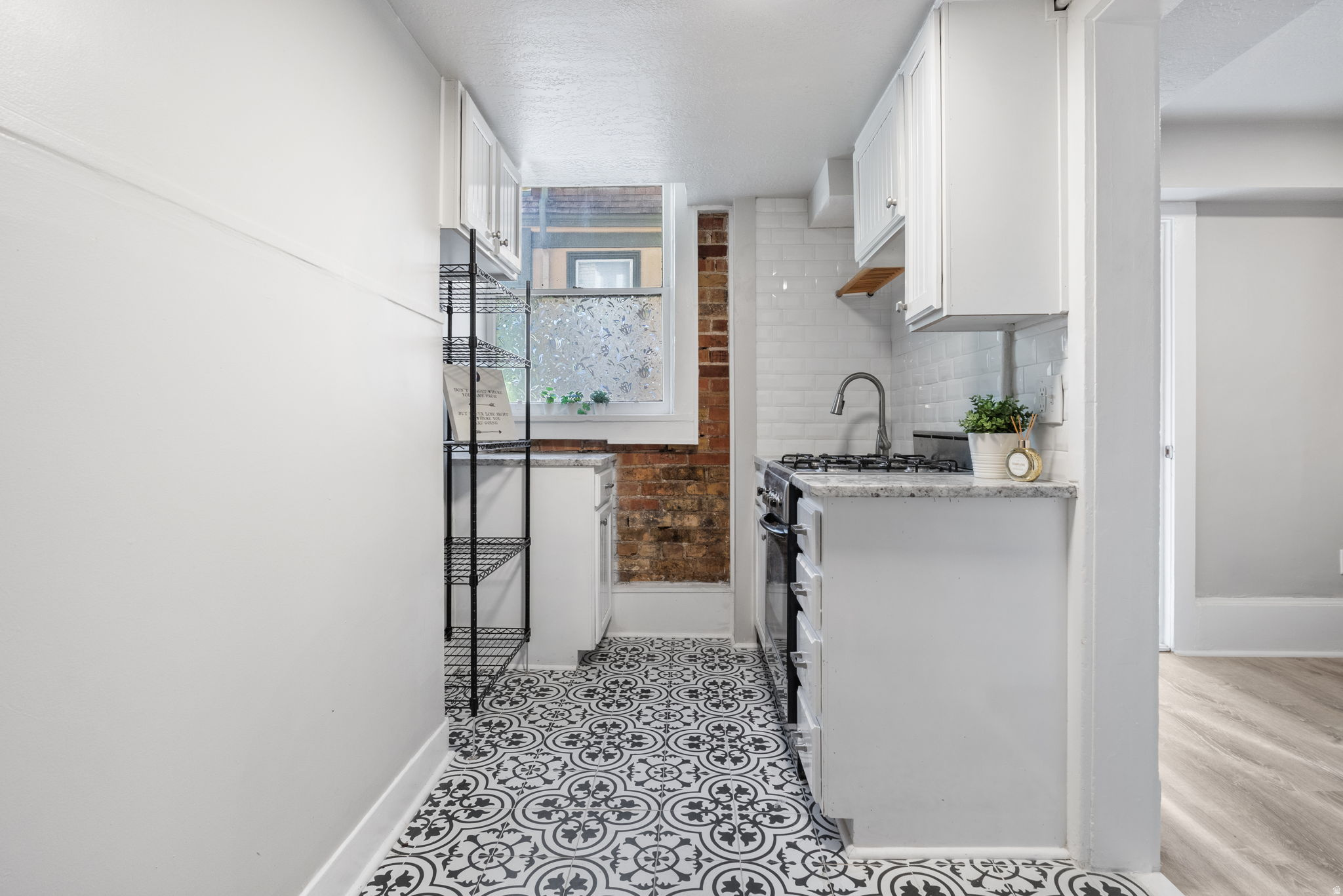 CAITHNESS CONDOMINIUM - Residential