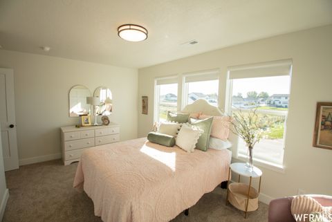 Tiny photo for 3999 W 2050 S, Taylor, UT 84401 (MLS # 2094613)