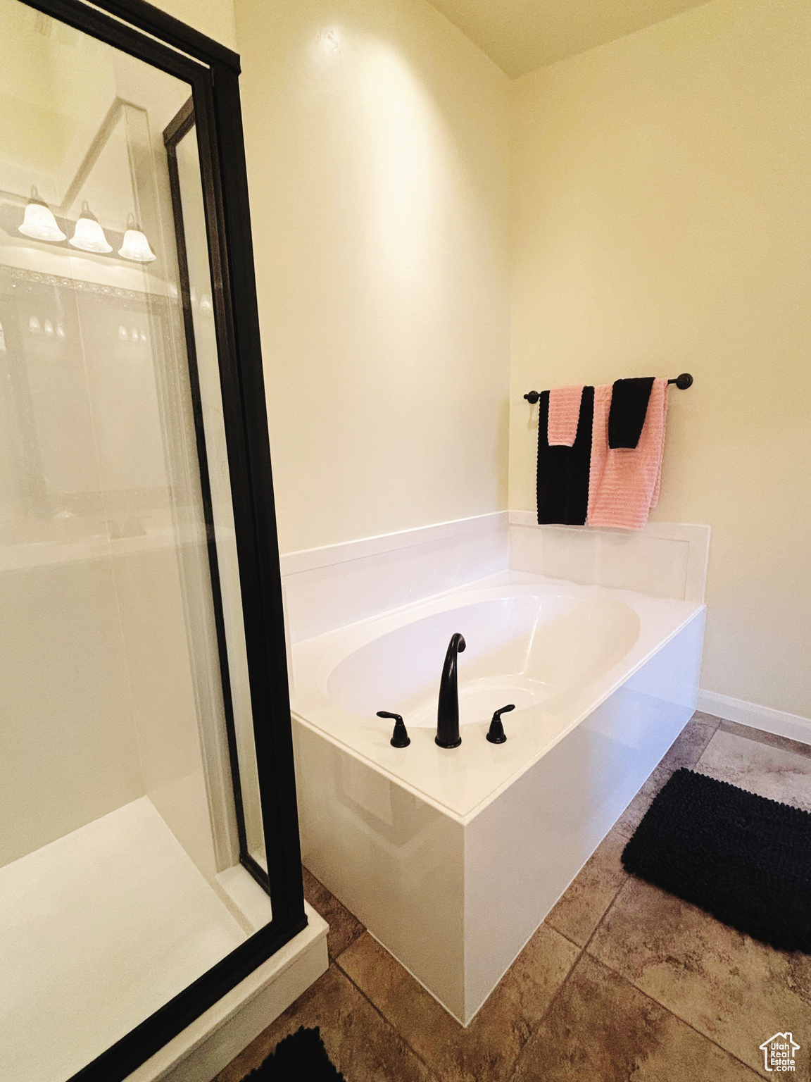 VILLAGE ON THE HEIGHTS PH 4 - Residential