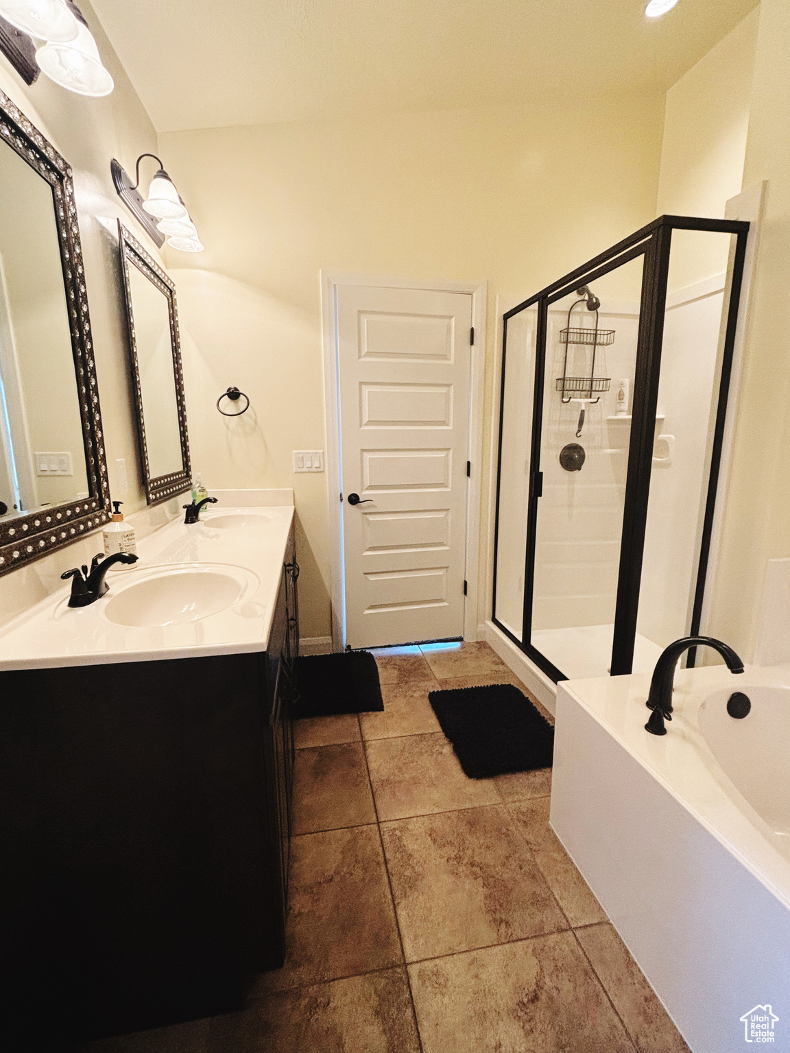 VILLAGE ON THE HEIGHTS PH 4 - Residential