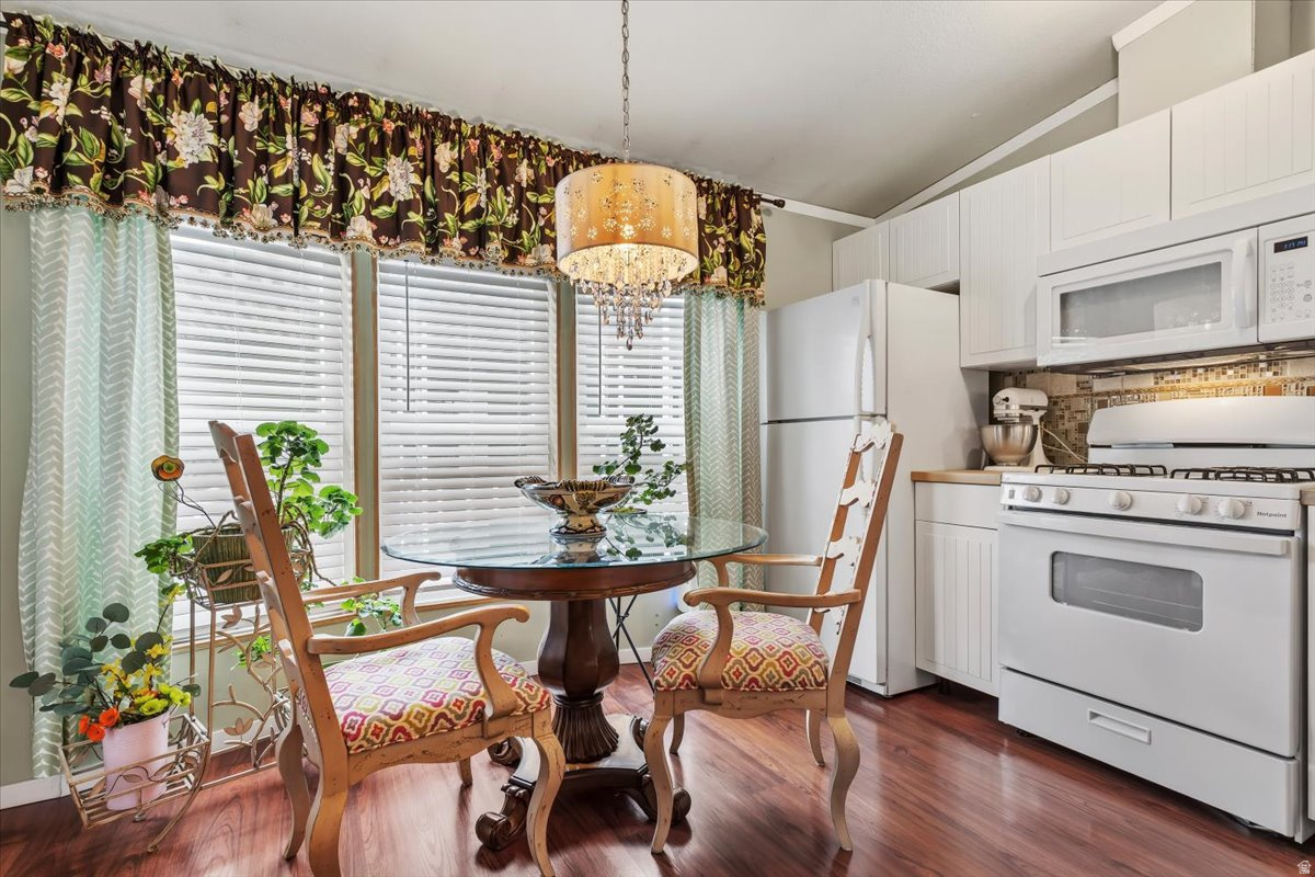 COTTONWOOD COVES - Residential