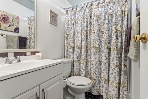 Tiny photo for 273 E VAGABOND DR, Murray, UT 84107 (MLS # 2147802)