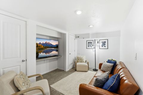 Tiny photo for 960 E SAGEHILL DR, Millcreek, UT 84124 (MLS # 2134109)