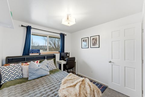 Tiny photo for 960 E SAGEHILL DR, Millcreek, UT 84124 (MLS # 2134109)