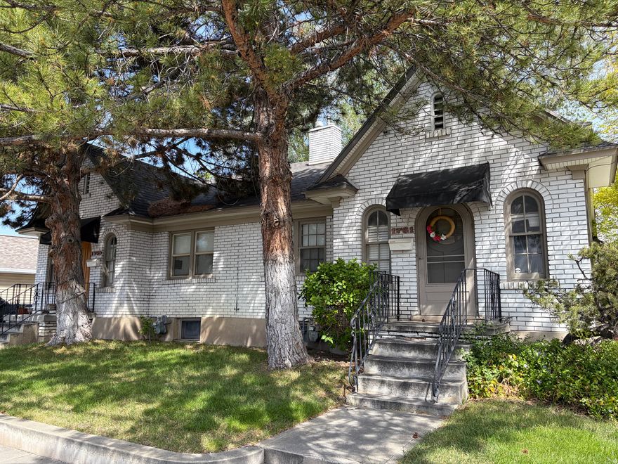 Well located duplex with minimal vacancy. Forget the stress of vetting new renters or the "first-month" turnover costs. With long term reliable tenants already in place you start collecting checks the day you close. Property has been well maintained with central air and refinished hardwood floors. Long Term Tenants (10 years and 8 years). Both leases expire July 31, 2027. Rent for North Unit rent is $1,470 thru July 2026, then is $1,525 until July 2027. Rent for South Unit rent is $1,435 thru July 2026, then is $1,490 thru July 2027. Make offers subject to inspection. Seller will make the property available Friday May 1st from 11am -1pm for an open house. Owner pays water,sewer and trash. Tenants pays gas and electric.   Square footage figures are provided as a courtesy estimate only and were obtained from County Records for main level.  Buyer is advised to obtain an independent measurement.  Basement square footage is estimated. Basement is a shelf basement that is used for Storage and a laundry. Buyer is advised to obtain an independent measurement.