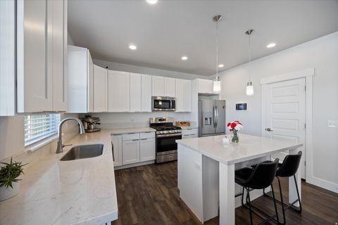 Tiny photo for 7087 N SLICK ROCK WAY W, Eagle Mountain, UT 84005 (MLS # 2126766)