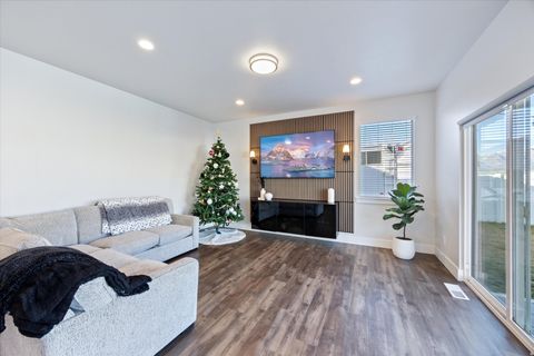 Tiny photo for 7087 N SLICK ROCK WAY W, Eagle Mountain, UT 84005 (MLS # 2126766)