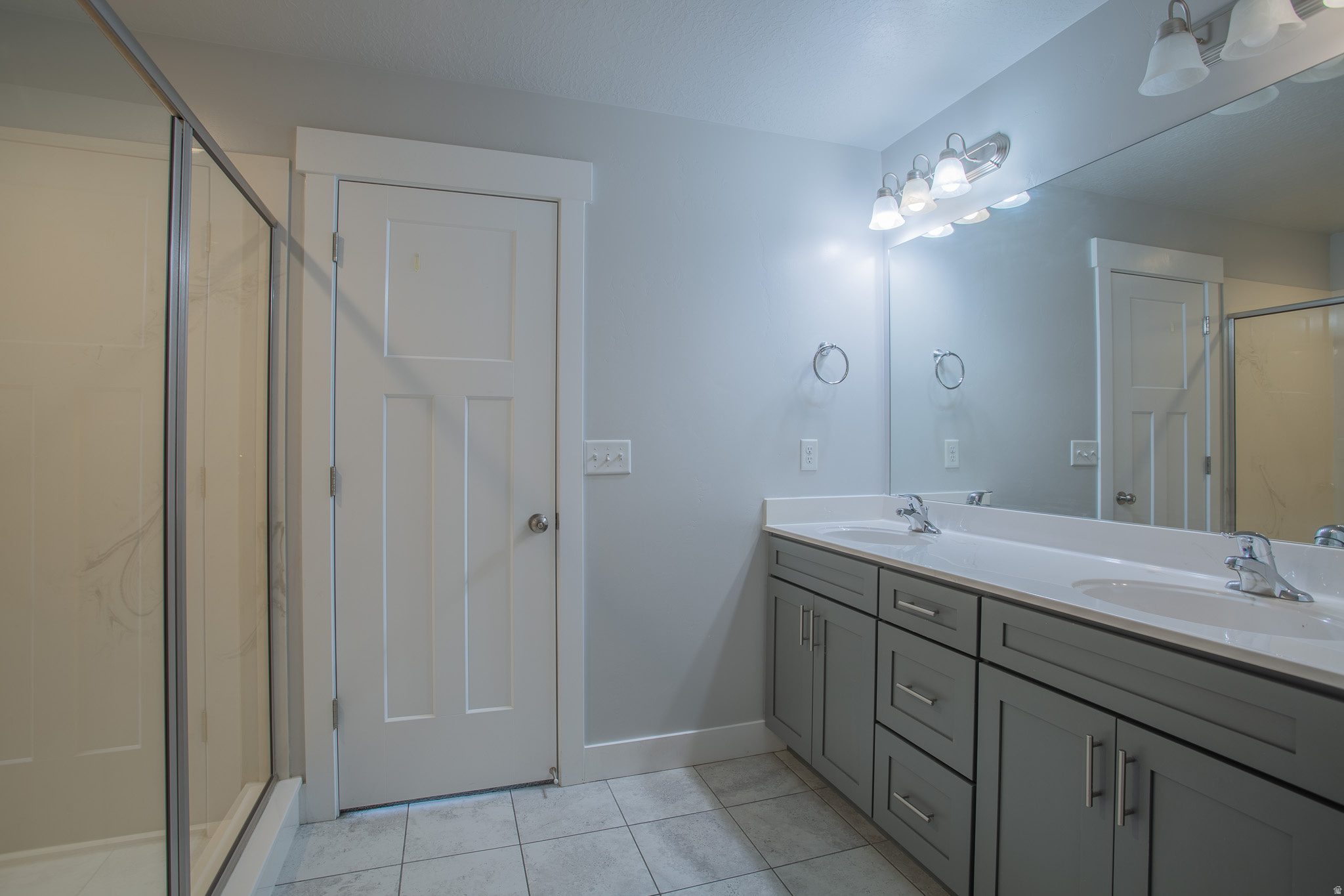 THE TOWERS - Residential