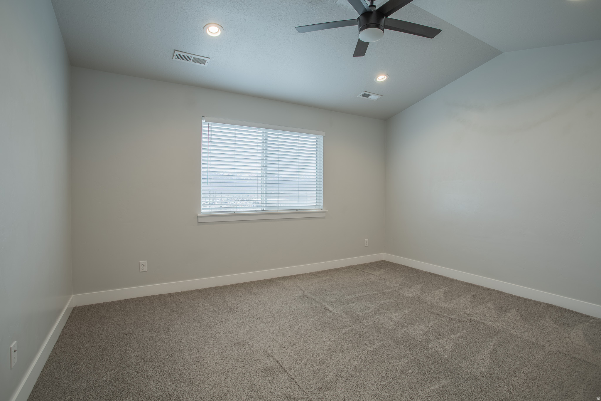 THE TOWERS - Residential