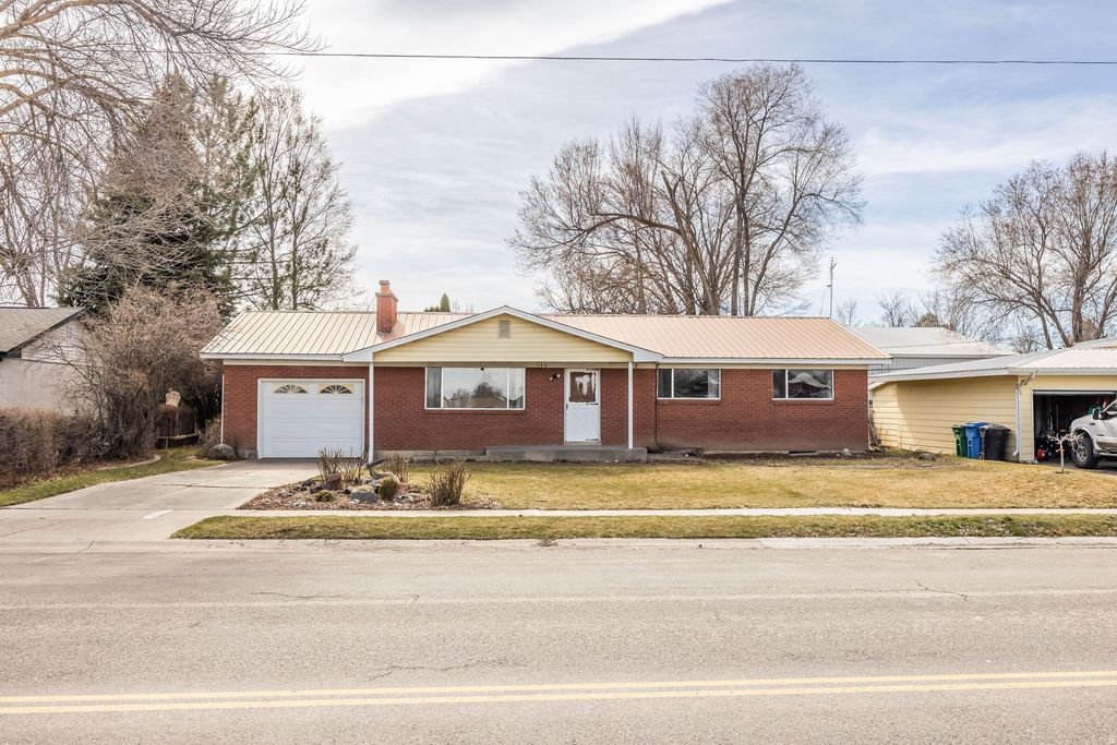 Photo of 580 E 300 S, Hyrum, UT 84319 (MLS # 2143492)