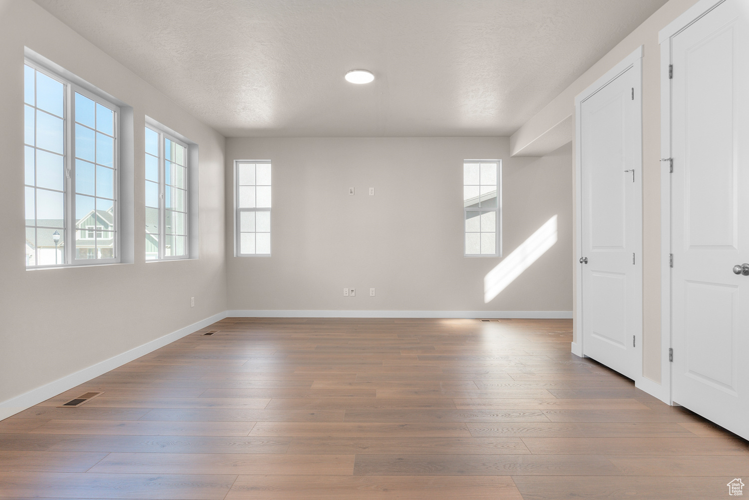 6624 W Prairie Fire Ln, Herriman, Utah image 7