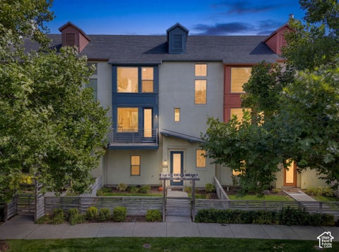 Townhouse For Sale - 11361 S Oakmond Rd<br/> South Jordan, UT 84009
