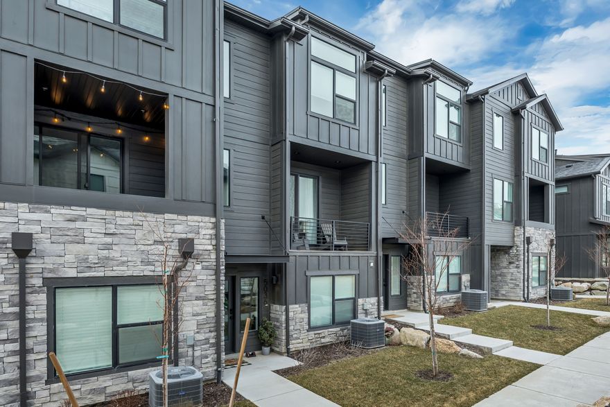 Amazing townhome community in Mountain green, just minutes from Snowbasin. Stunning Mountain Views. Community allows nightly rentals. Awesome amenities including pool, hot tubs, playground, pickleball, fire pits. Unit includes furniture and comes with a strong STR Rental history.