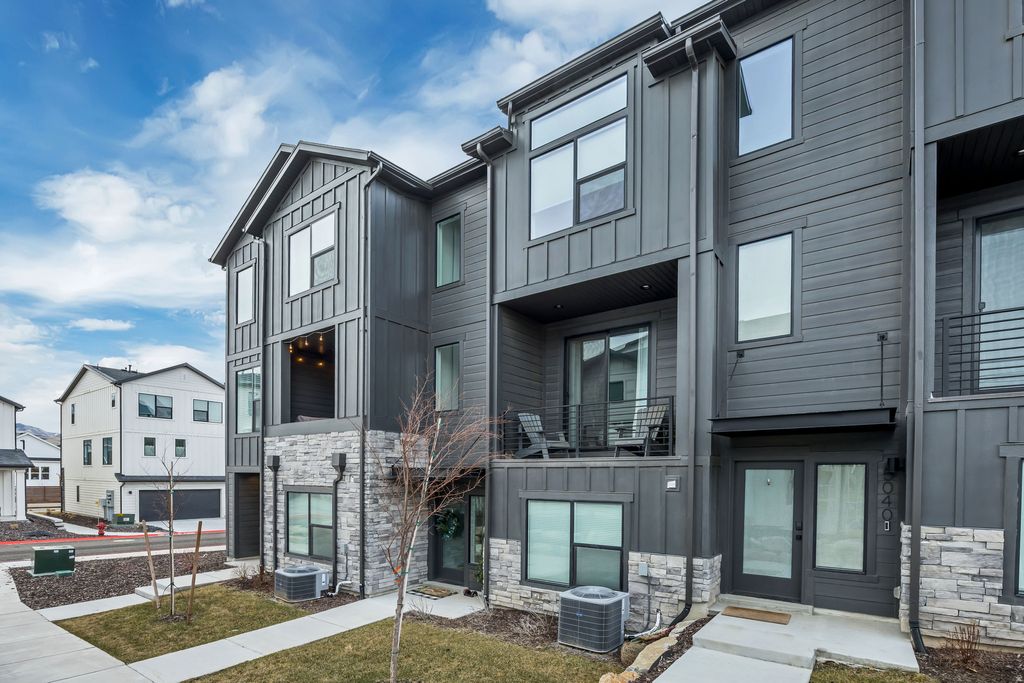 Photo of 5036 W ZION RD, Morgan, UT 84050 (MLS # 2136756)