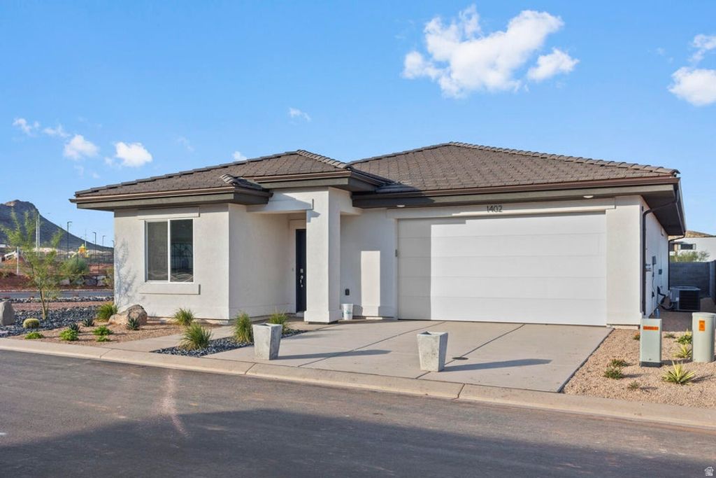 Photo of 1584 SINAWAVA DR S #4152, Washington, UT 84780 (MLS # 2153411)