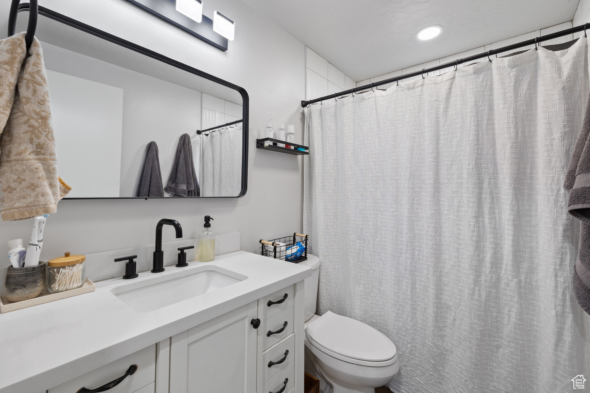 5210 W Woodledge Ave, West Valley City, Utah image 18