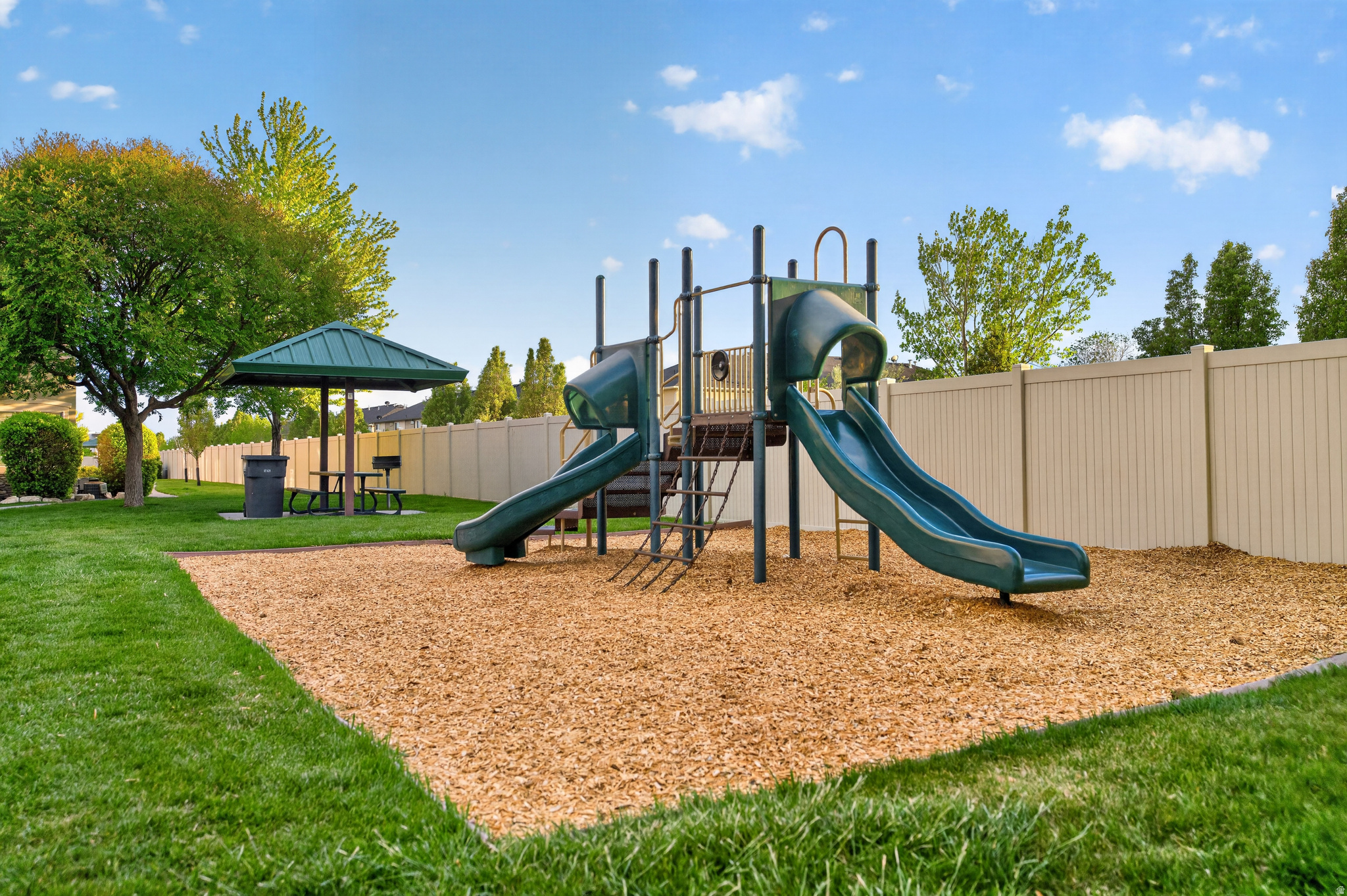 PEMBERLEY AT ROBINSONS GROVE - Residential