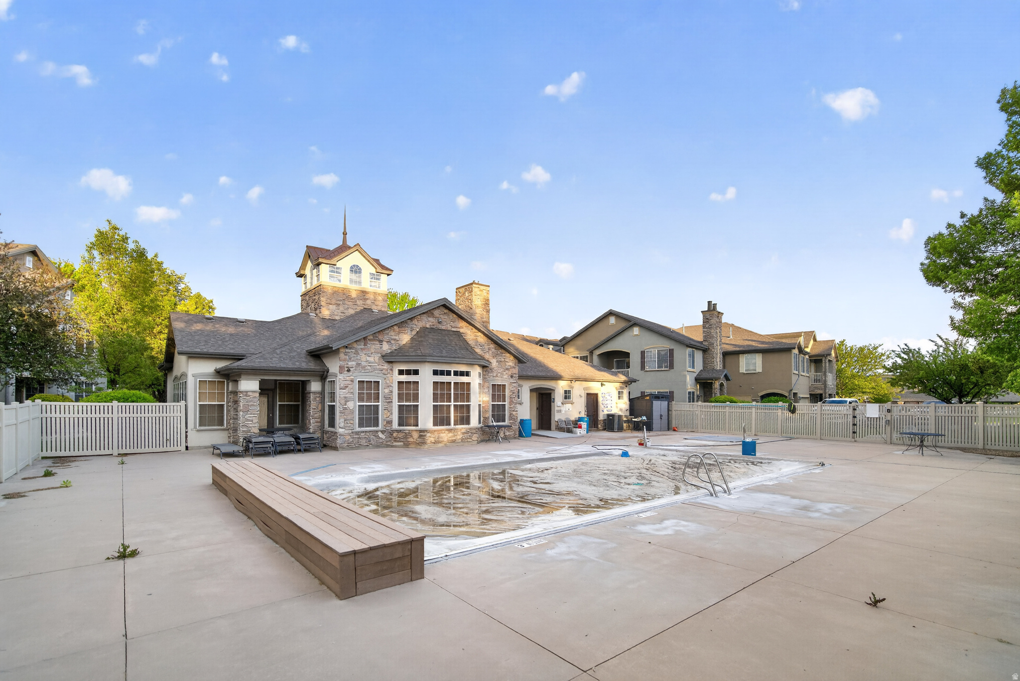 PEMBERLEY AT ROBINSONS GROVE - Residential