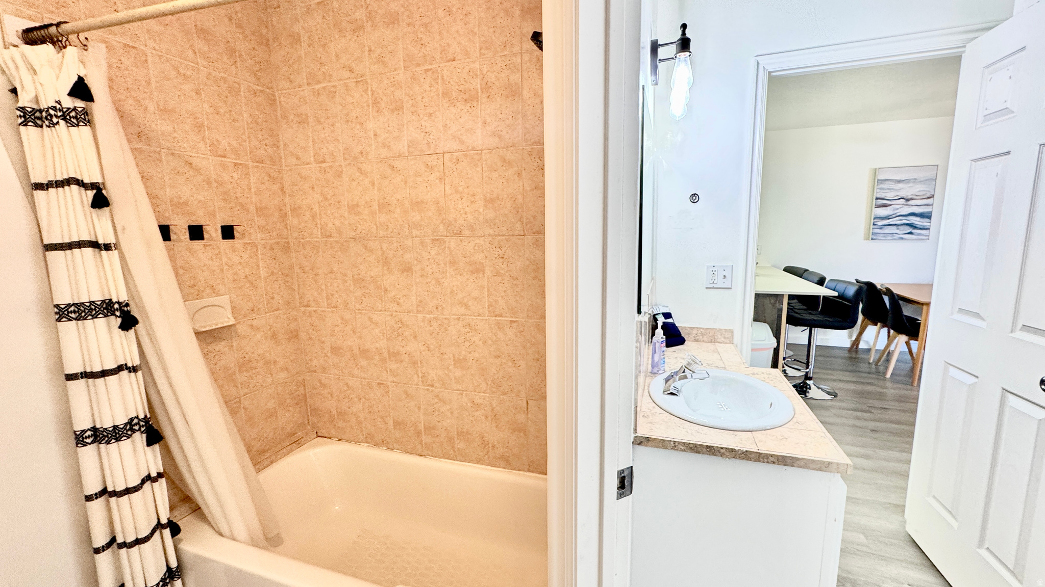 HARBOR VILLAGE - Residential