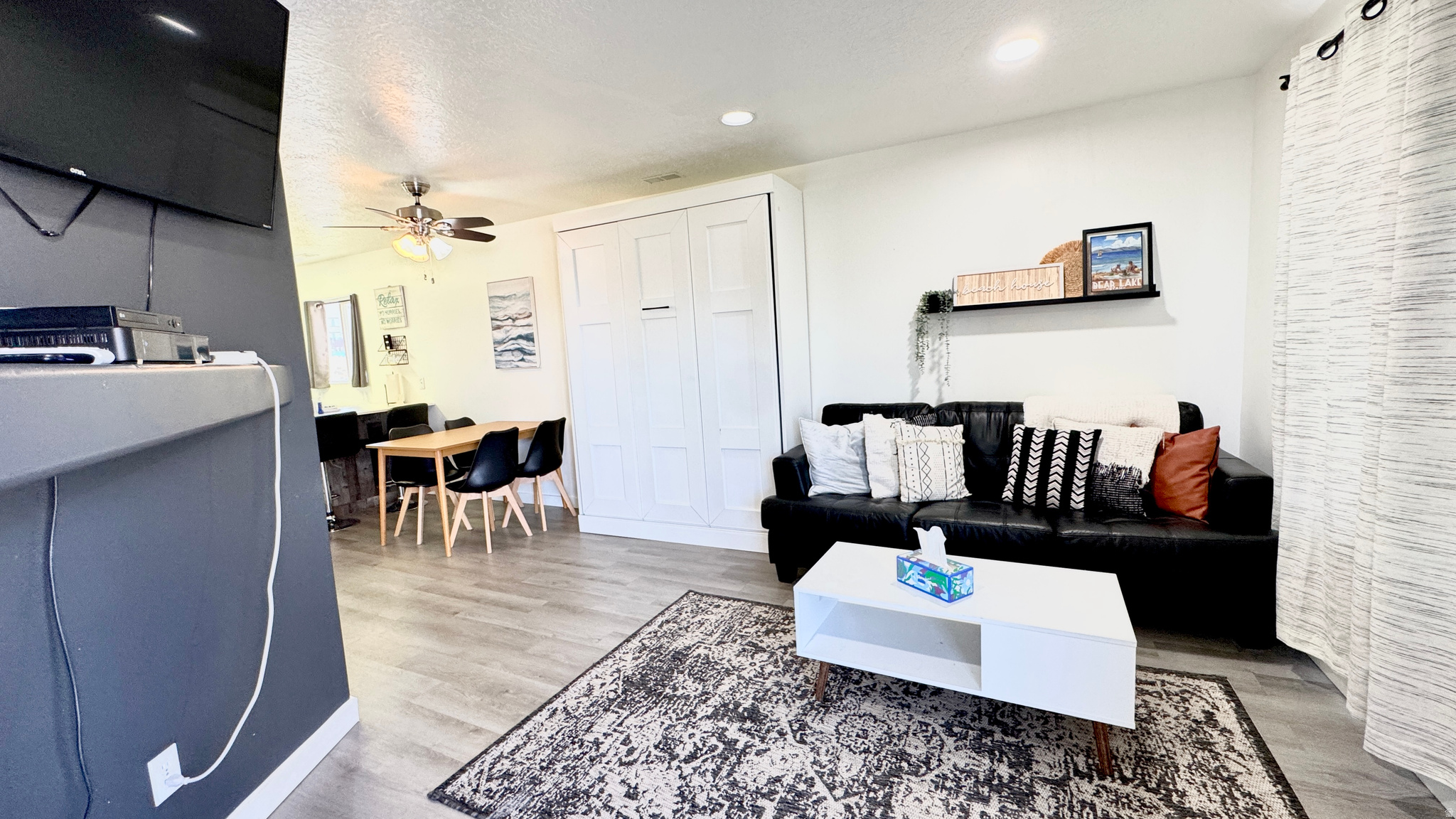 HARBOR VILLAGE - Residential