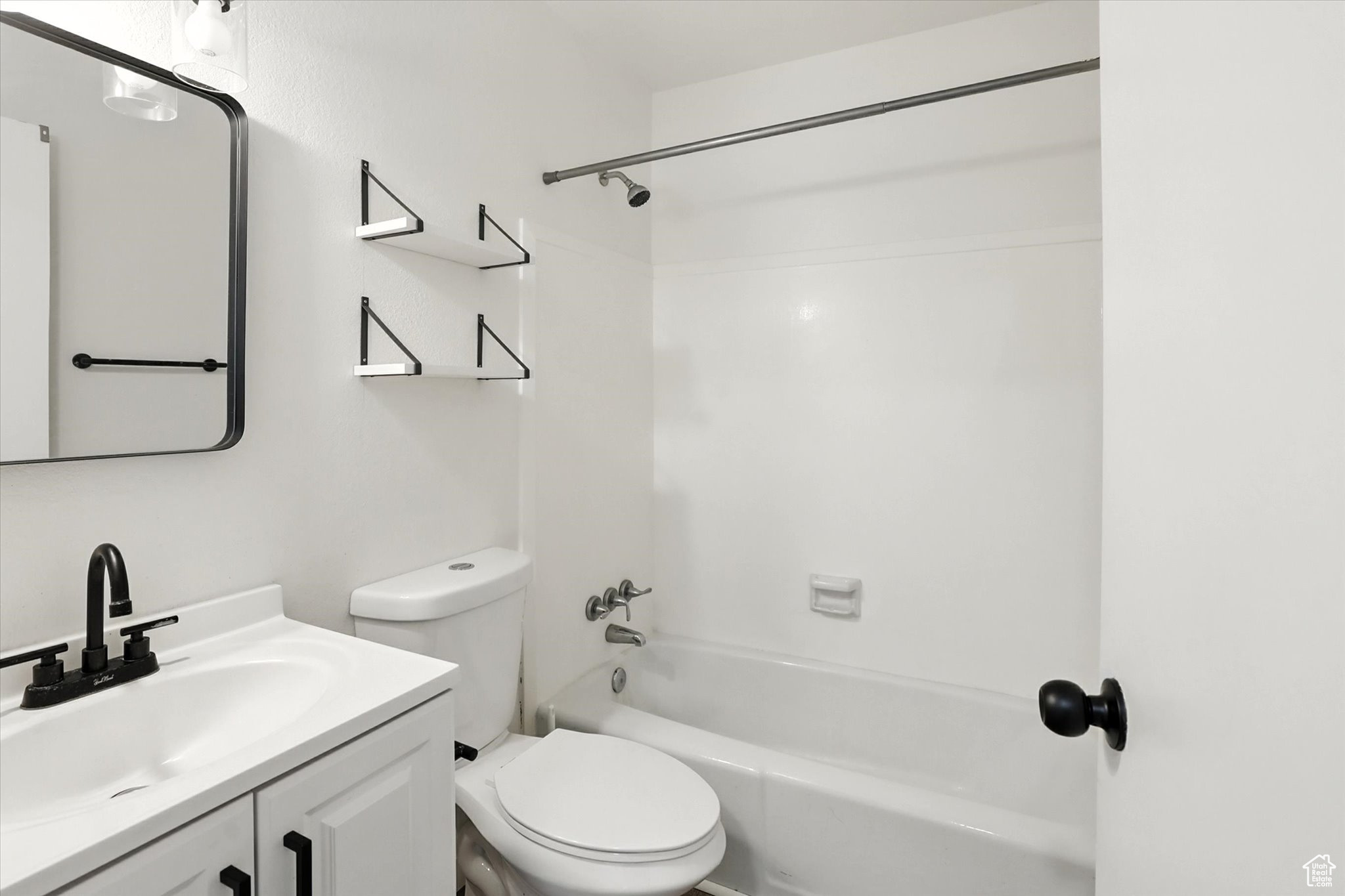 CEDAR POINTE CONDO - Residential