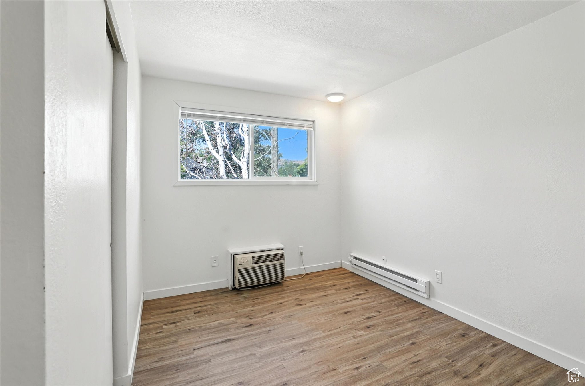 CEDAR POINTE CONDO - Residential