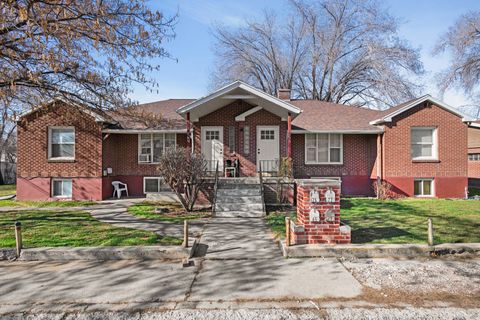 Photo of 77 N MAIN ST, Pleasant Grove, UT 84062 (MLS # 2135248)