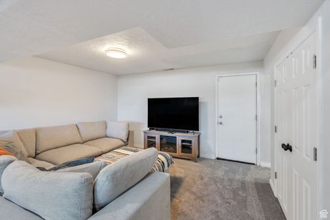 Tiny photo for 6557 S 2600 E, Cottonwood Heights, UT 84121 (MLS # 2106622)