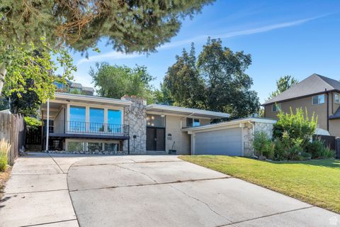 Tiny photo for 6557 S 2600 E, Cottonwood Heights, UT 84121 (MLS # 2106622)