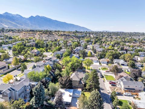 Tiny photo for 6557 S 2600 E, Cottonwood Heights, UT 84121 (MLS # 2106622)