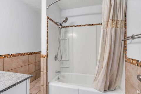 Tiny photo for 6557 S 2600 E, Cottonwood Heights, UT 84121 (MLS # 2106622)