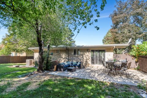 Tiny photo for 6557 S 2600 E, Cottonwood Heights, UT 84121 (MLS # 2106622)