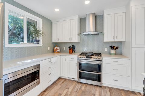 Tiny photo for 6557 S 2600 E, Cottonwood Heights, UT 84121 (MLS # 2106622)