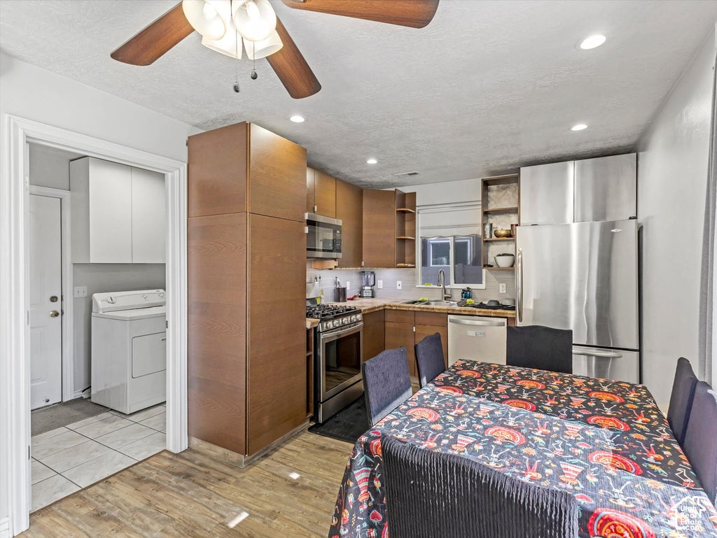 Photo of 1474 S ARCHMORE LOOP, Springville, UT 84663 (MLS # 2192551)