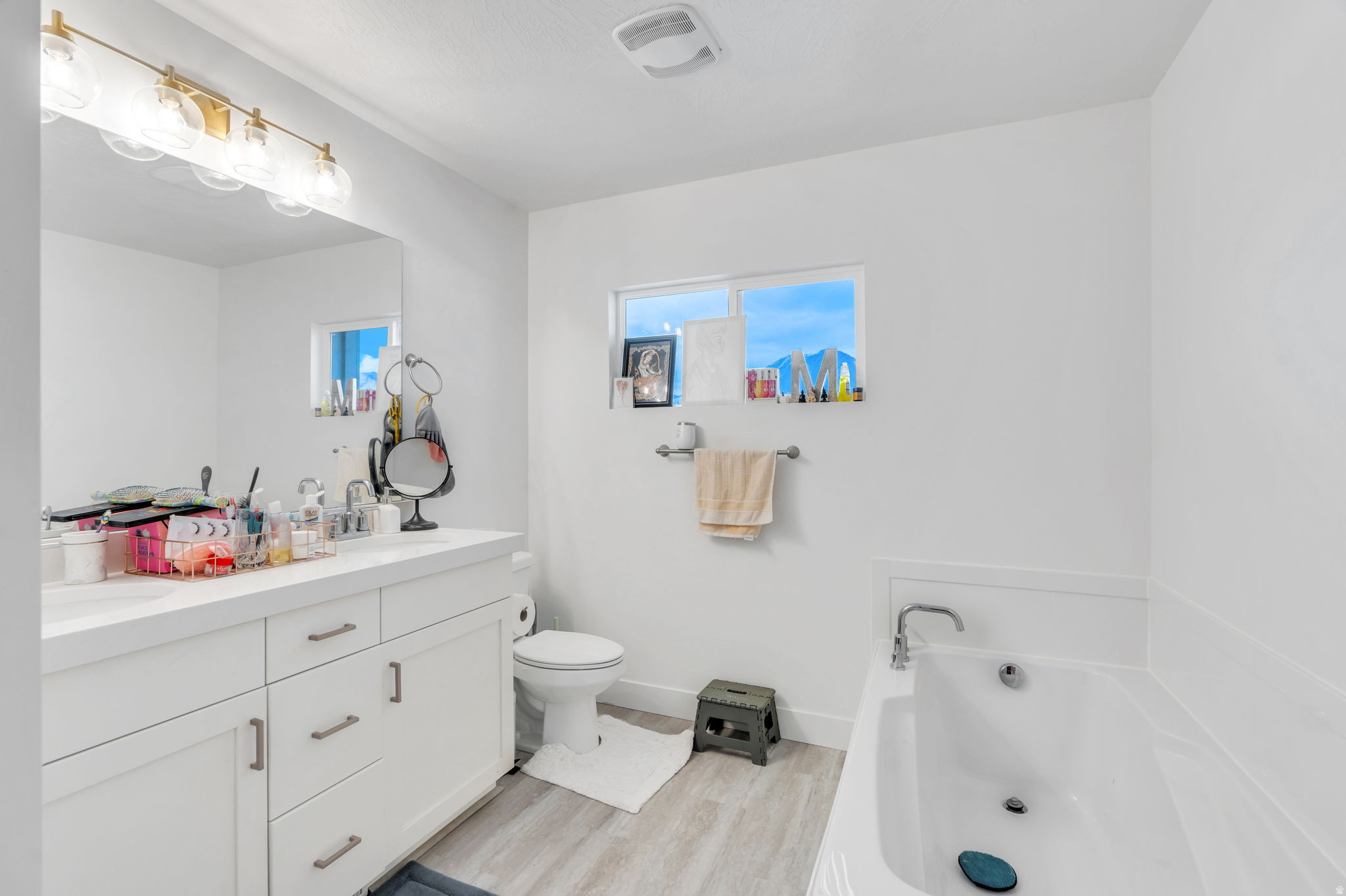 MEADOW CREEK RIDGE - Residential