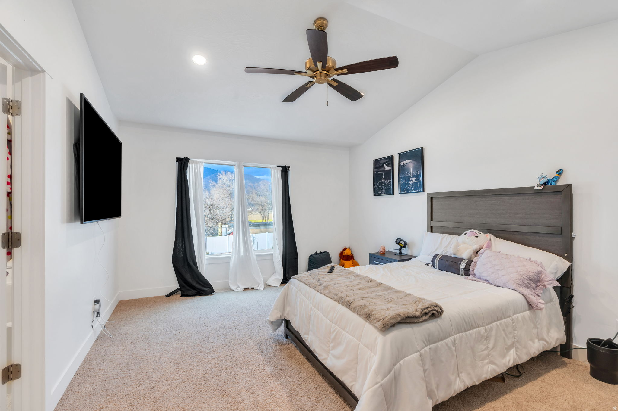 MEADOW CREEK RIDGE - Residential