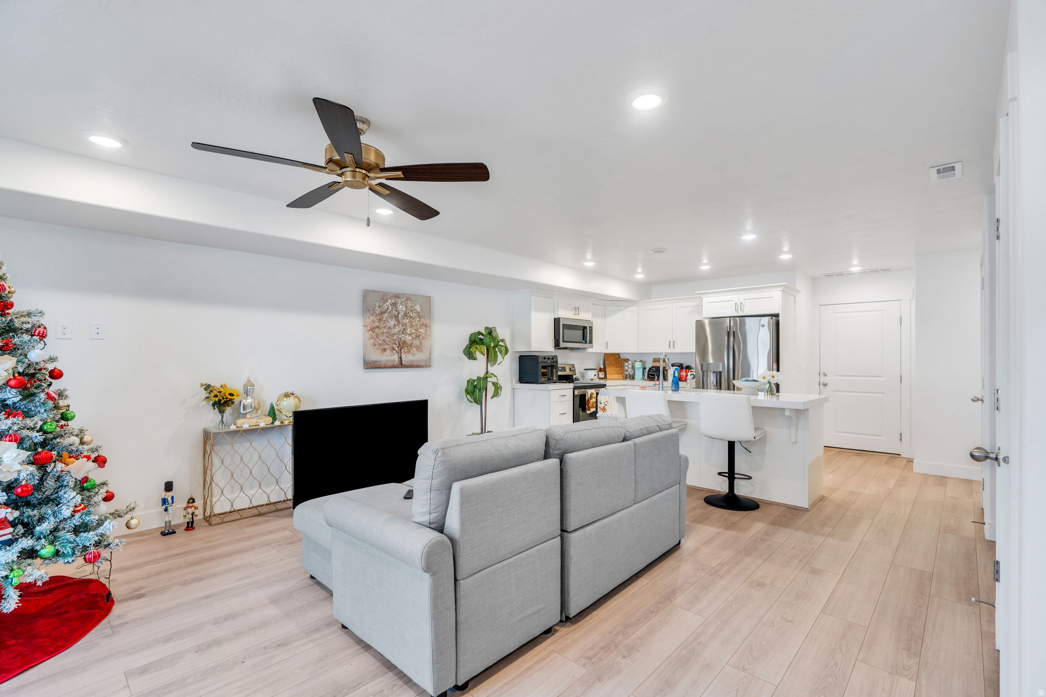 MEADOW CREEK RIDGE - Residential