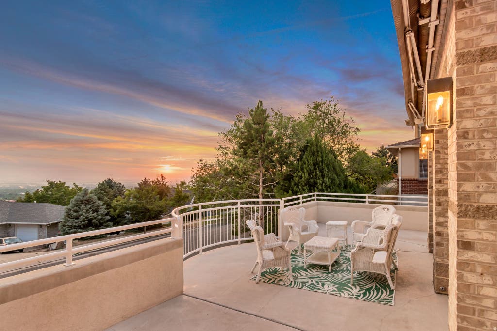 Photo of 2457 S SCENIC DR, Salt Lake City, UT 84109 (MLS # 2176521)