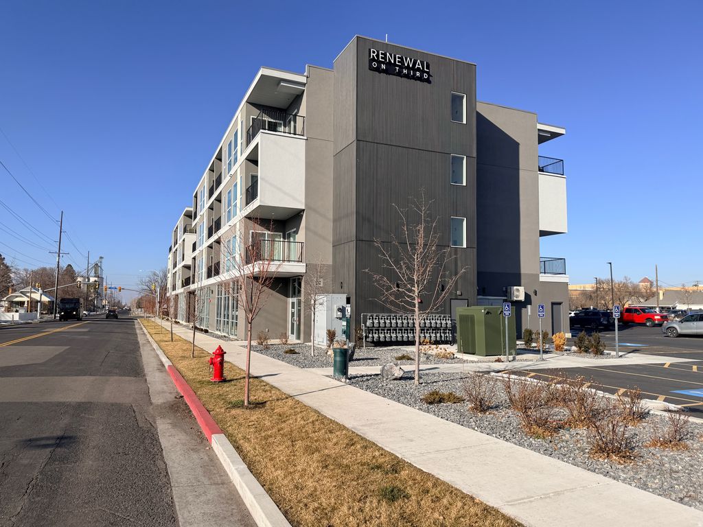 Photo of 81 W 300 S, Logan, UT 84321 (MLS # 2131326)