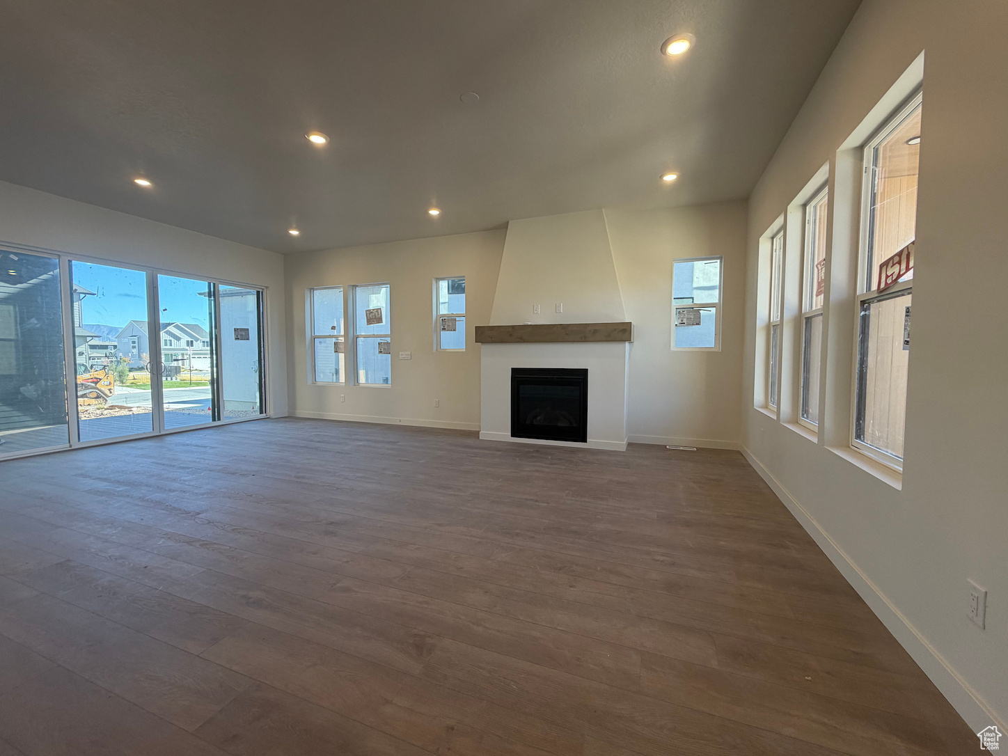 FIREFLY - Residential