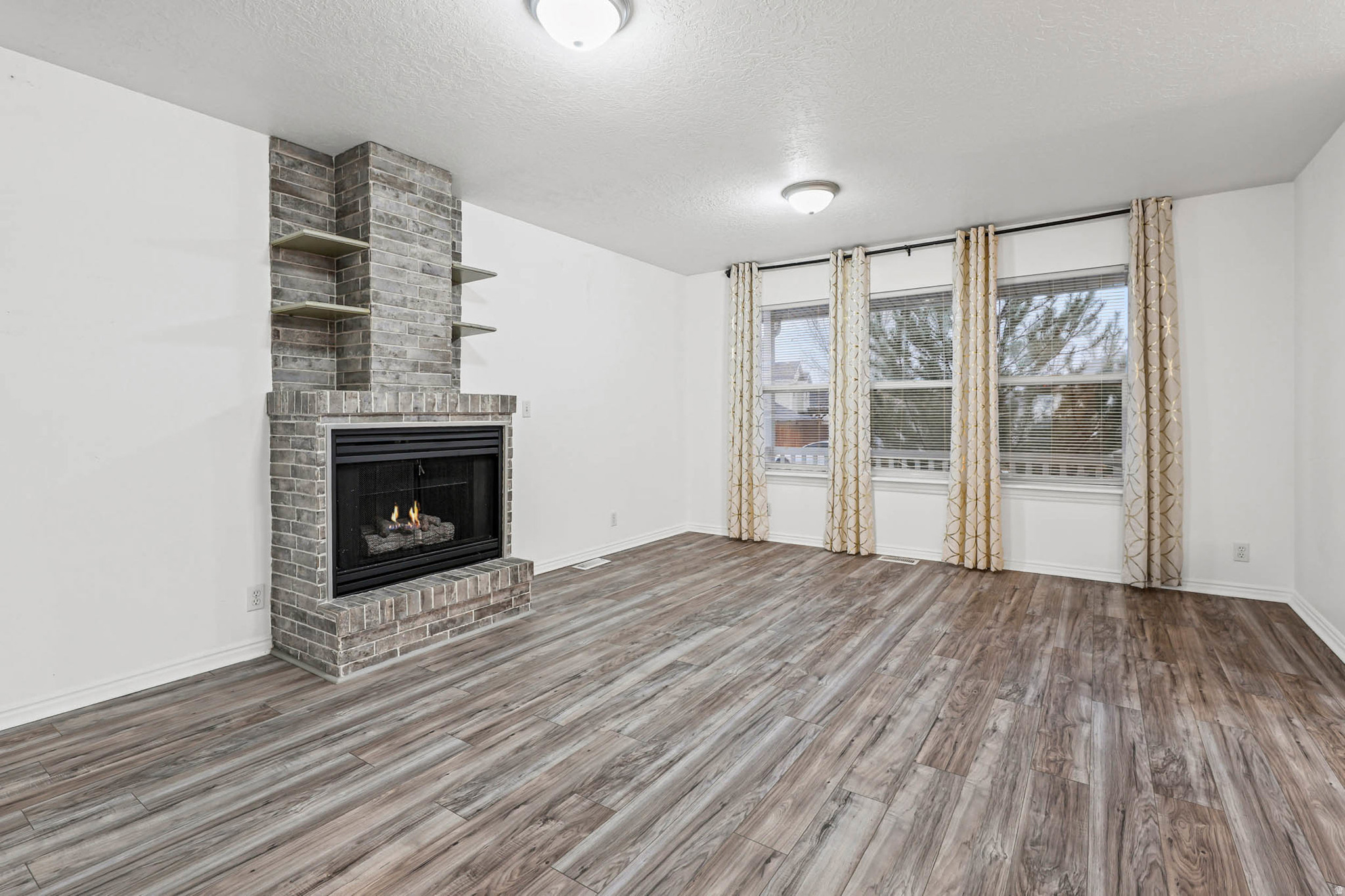 EAGLEPARK PHASE II - Residential