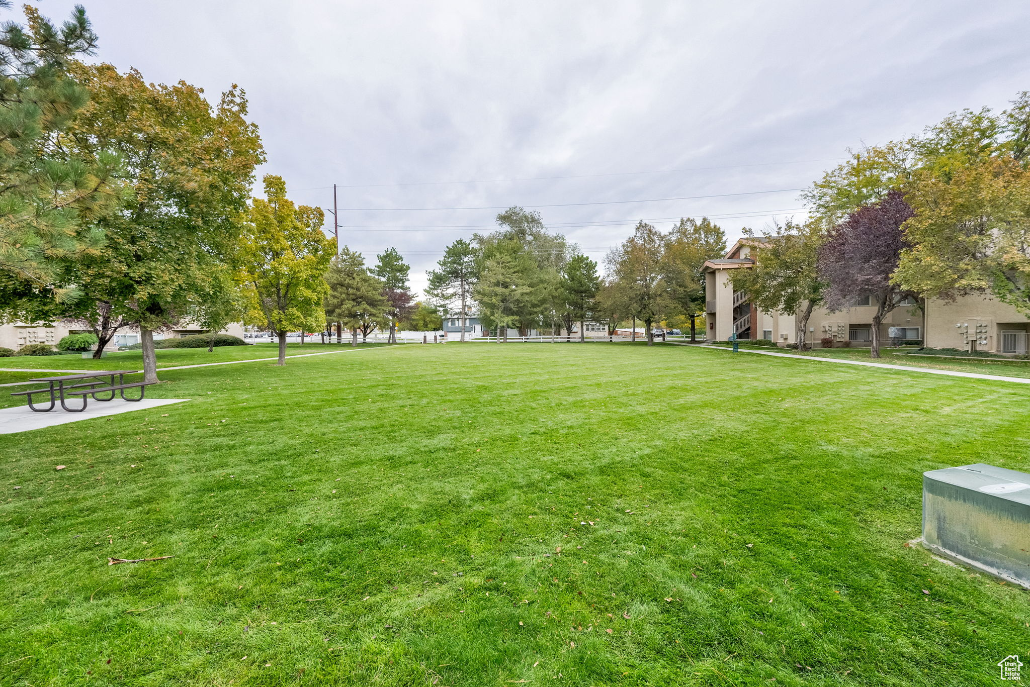 COUNTRY WOOD - Residential