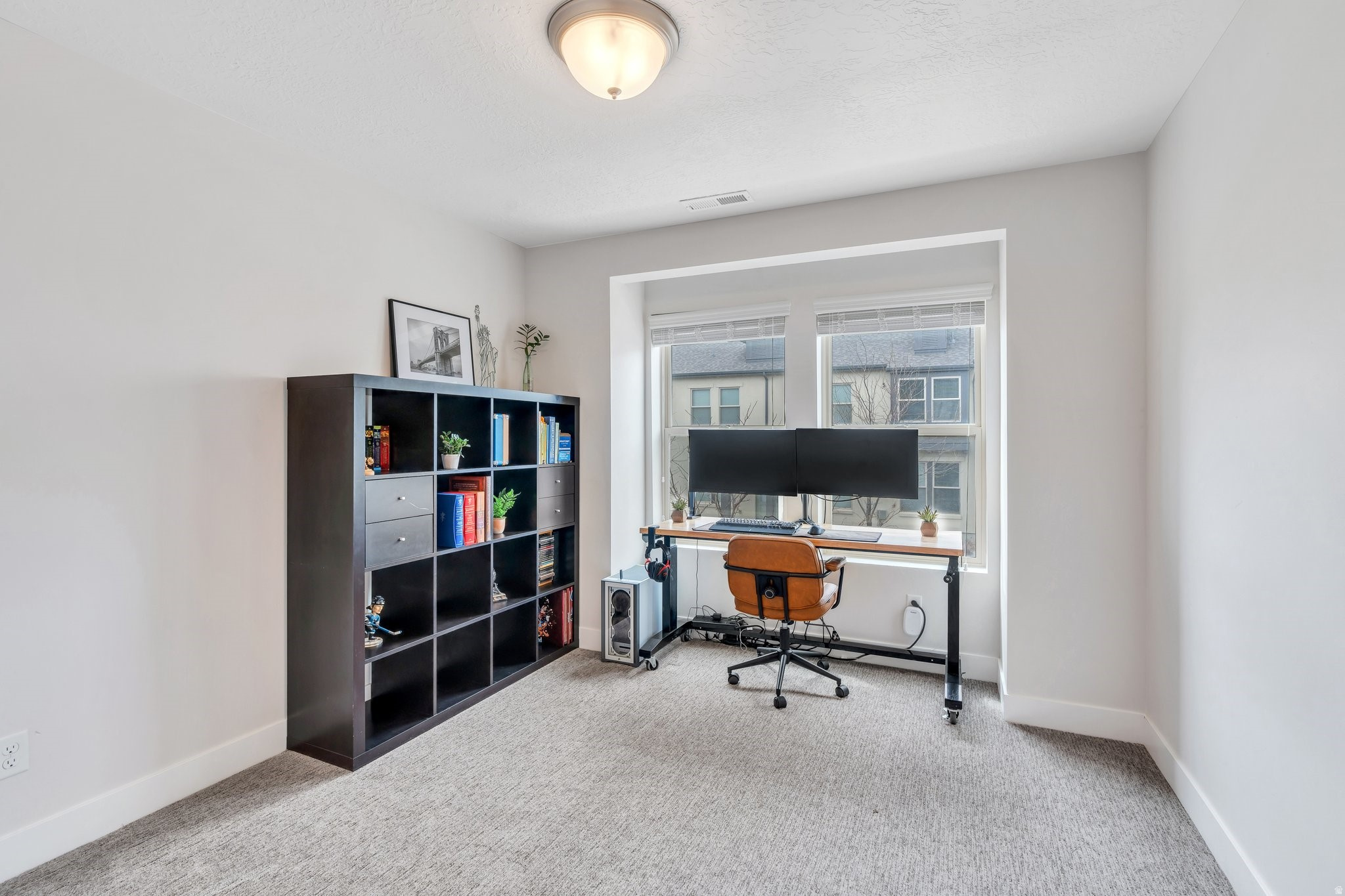 DAYBREAK - Residential